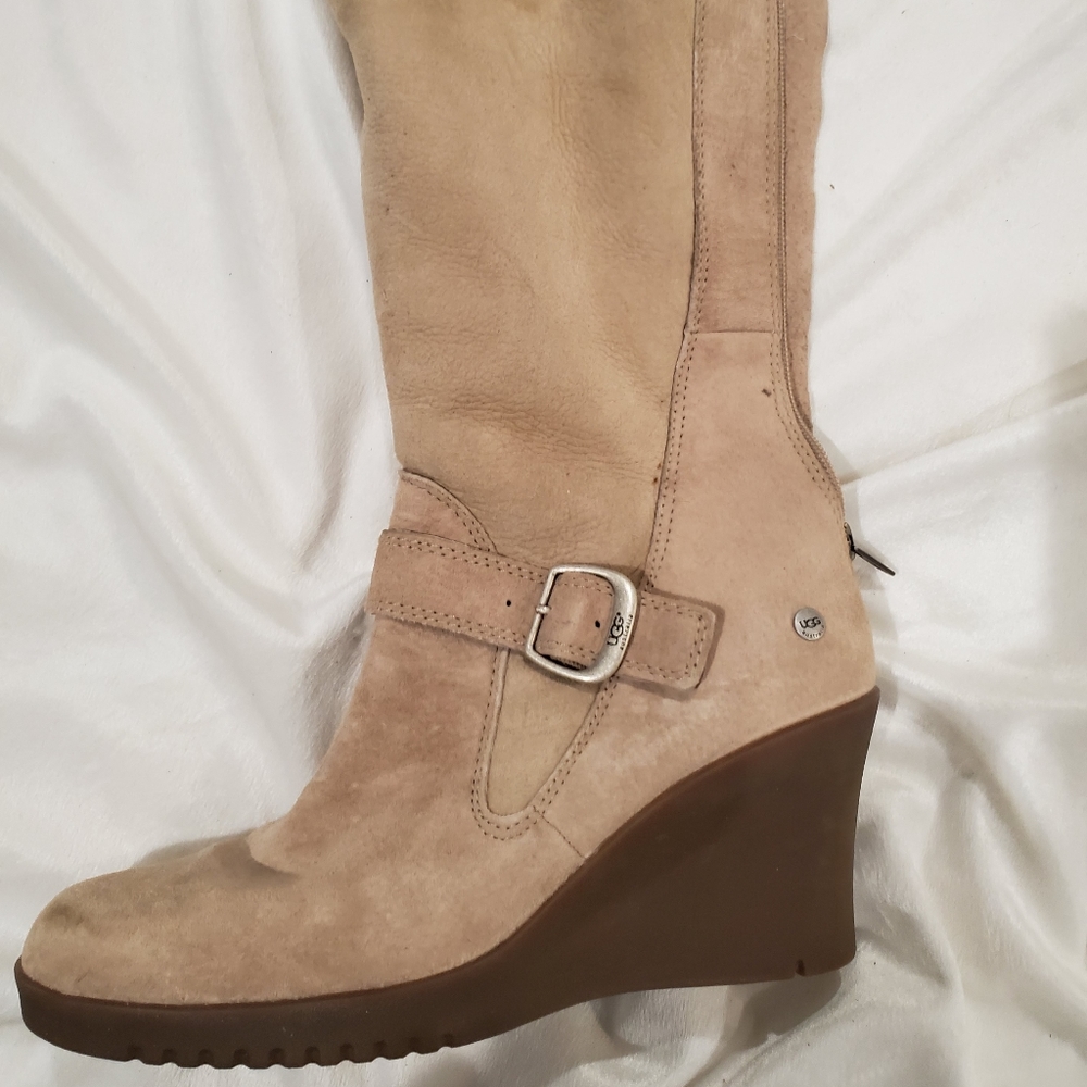 Ugg Boot - image 1